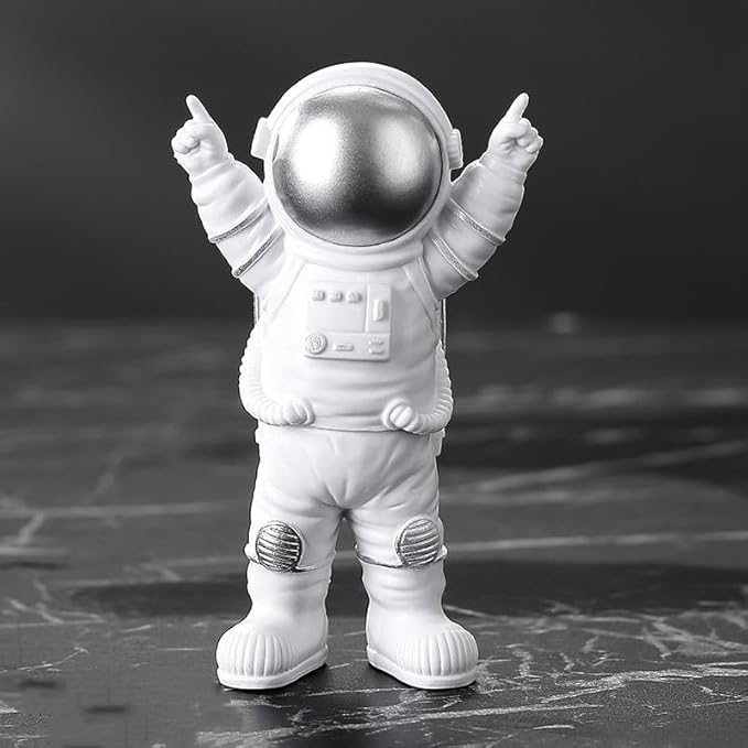 ASTRONAUT CAKE TOPPERS