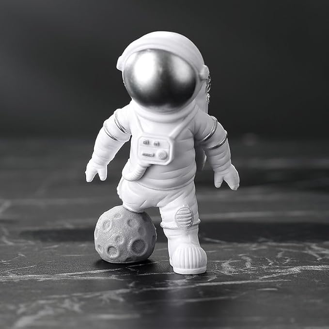 ASTRONAUT CAKE TOPPERS