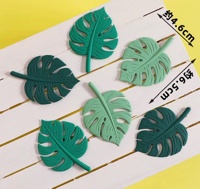 SAFARI/ JUNGLE ANIMALS CAKE TOPPER