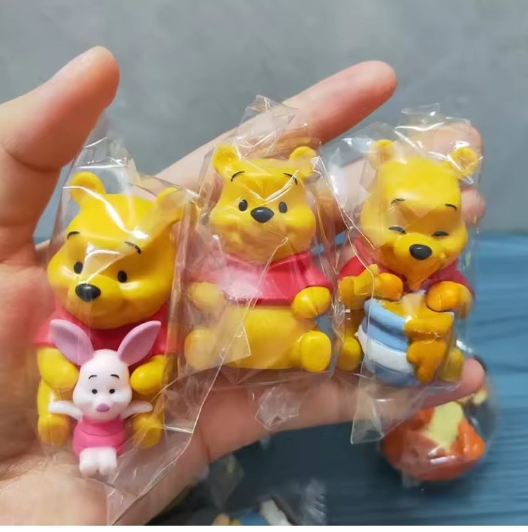 WINNIE THE POOH MINI CAKE TOPPER
