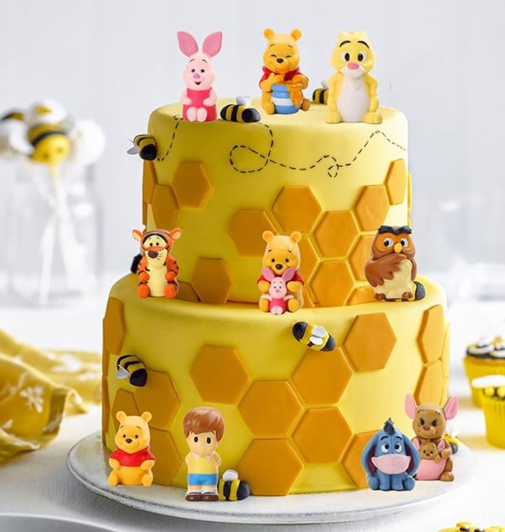 WINNIE THE POOH MINI CAKE TOPPER