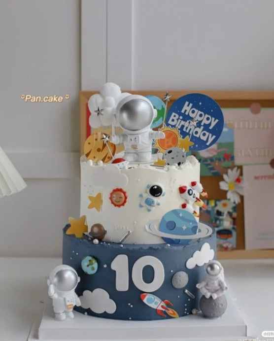 MINI SET OF 3 ASTRONAUT CAKE TOPPER